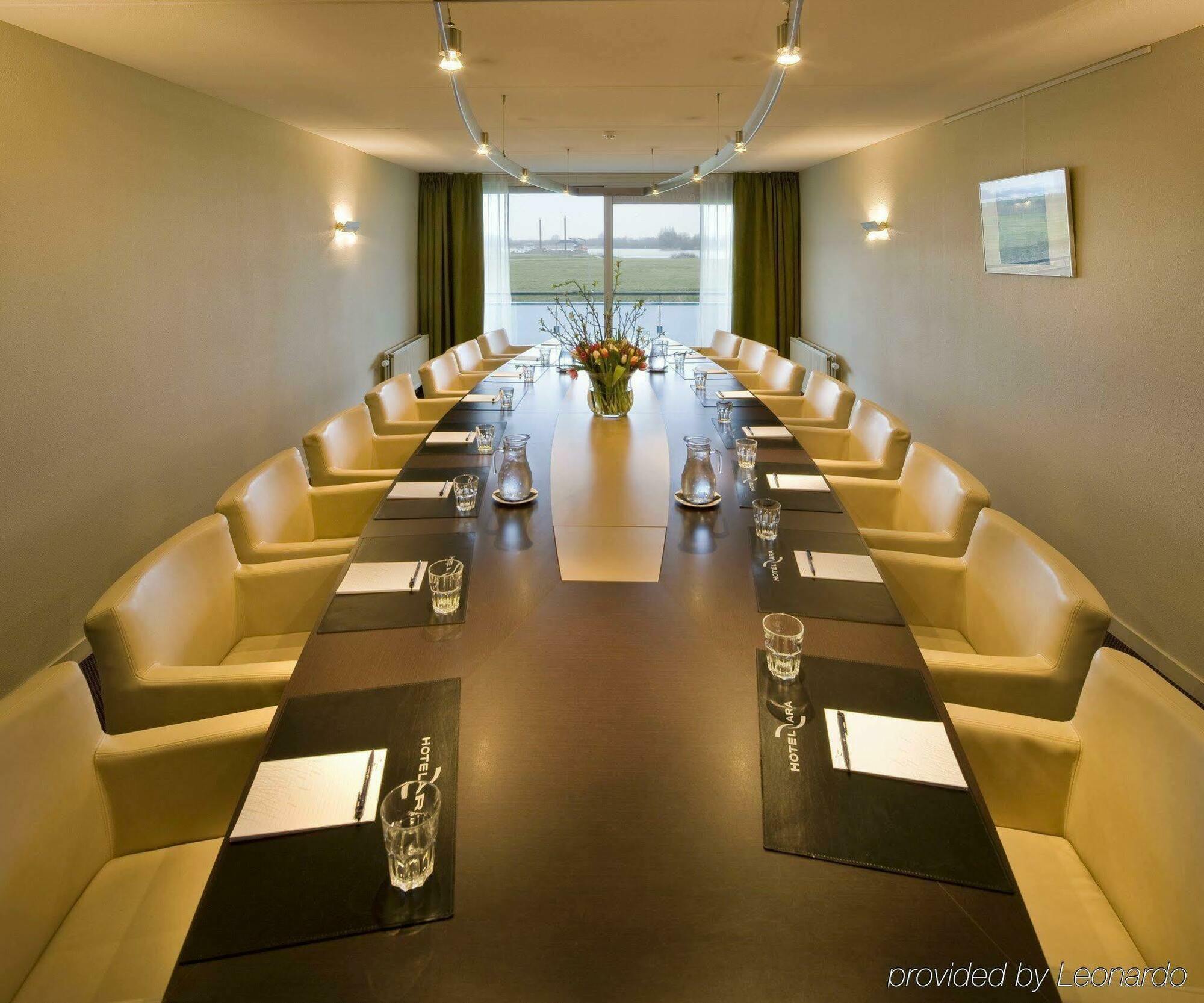 Van Der Valk Hotel Ara Zwijndrecht Exterior photo